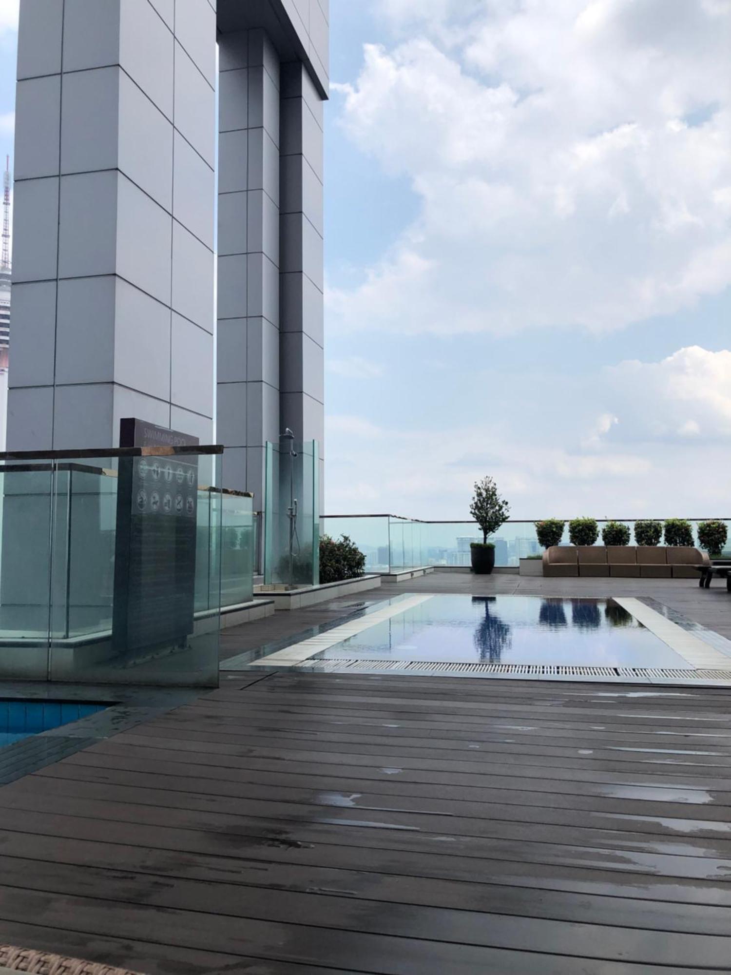 Platinum Suites Klcc Top 51 Kuala Lumpur Exterior photo