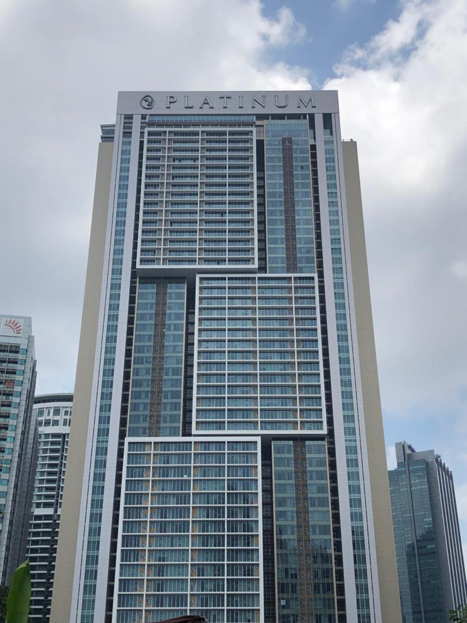 Platinum Suites Klcc Top 51 Kuala Lumpur Exterior photo