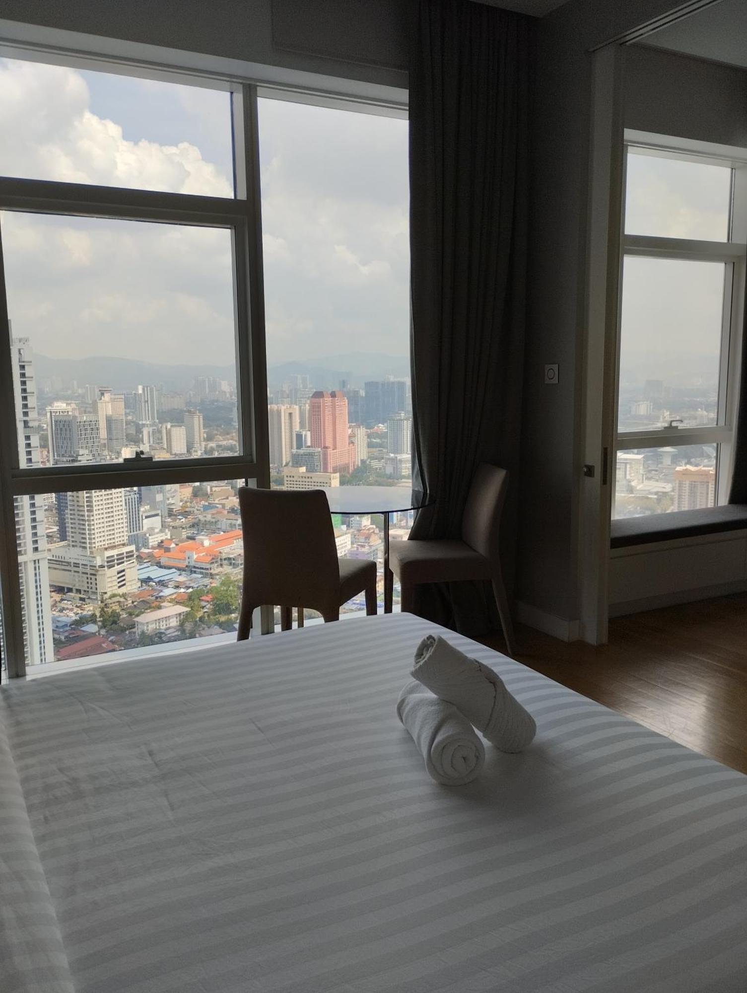 Platinum Suites Klcc Top 51 Kuala Lumpur Exterior photo