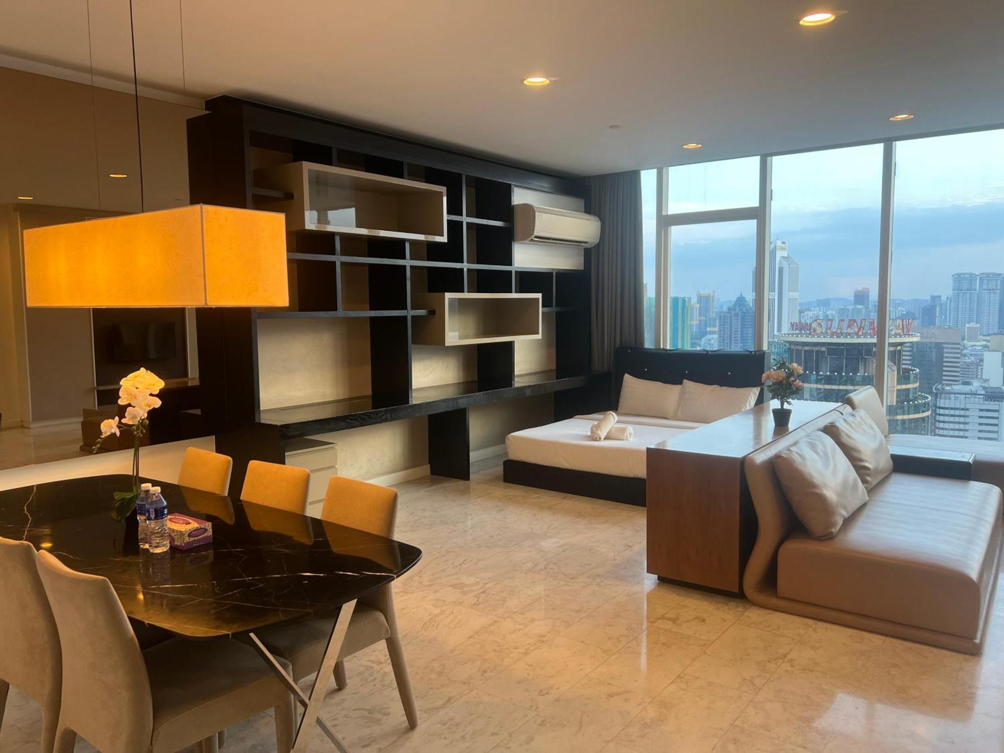 Platinum Suites Klcc Top 51 Kuala Lumpur Exterior photo